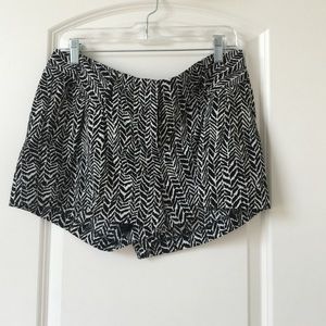 Express Shorts